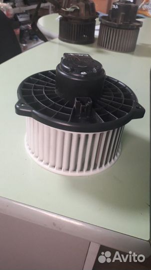 Мотор печки (вентилятор) mazda CX7 2007