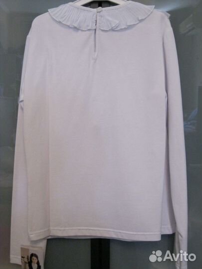 Новые школьные блузки и водолазки на рост 152