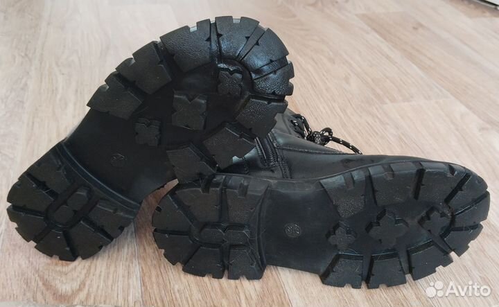 Ботинки демисезонные для девочки 34