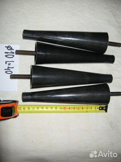 Ножки для мебели или радиоприёмников