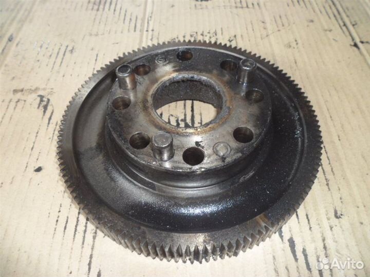 Шестерня Scania 113 тягач седельный DTC-1101 1994
