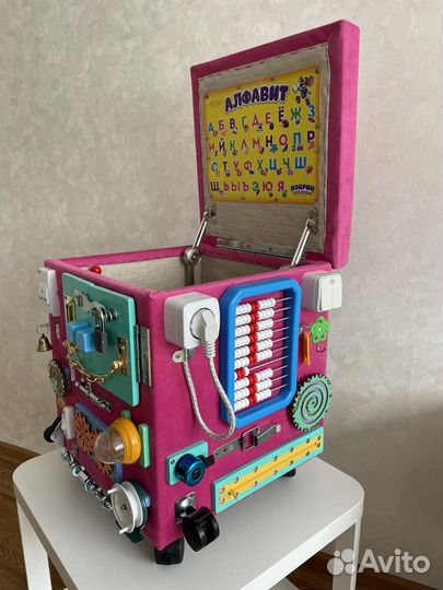 Бизиборд-Пуфик