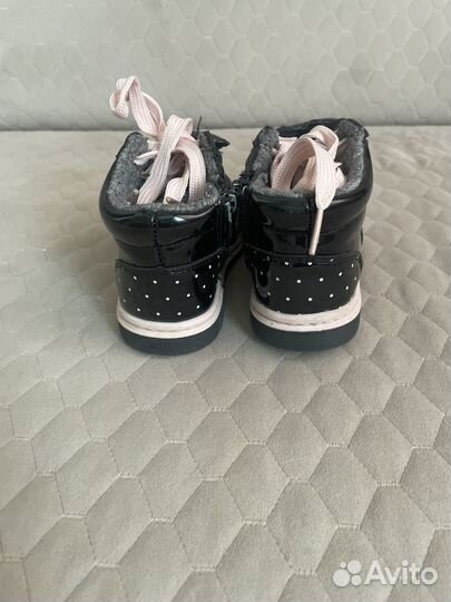 Ботинки на девочку