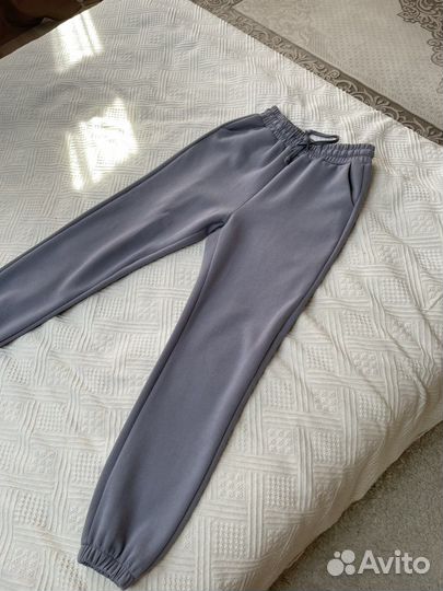 Спортивный костюм женский