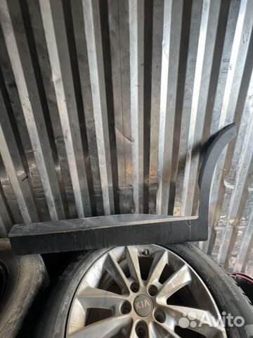 Молдинг задней левой двери hyundai palisade