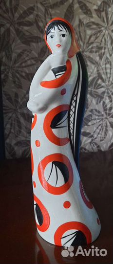 Фигурка, девушка с косой. Старая гжель
