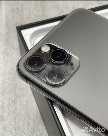 iPhone 11 Pro Max, 64 ГБ