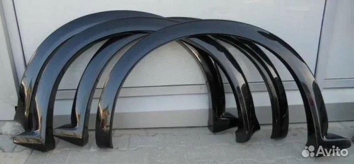 Расширители колесных арок Nissan Patrol (Y62)