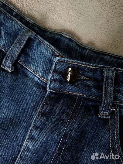 Синие джинсы бананы