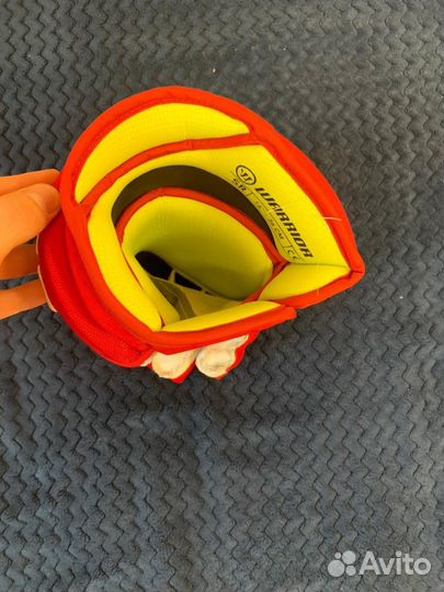 Краги хоккейные Warrior Alpha, sr 14