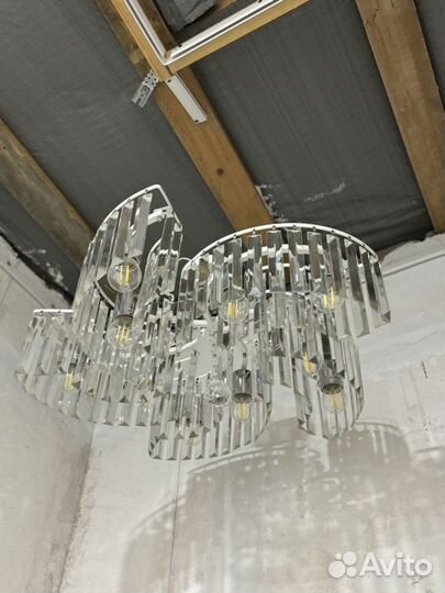 Люстра из стекла/хрусталя
