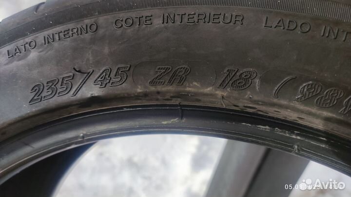 Michelin Pilot Sport 3 235/45 R18