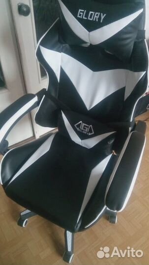 Компьютерное кресло