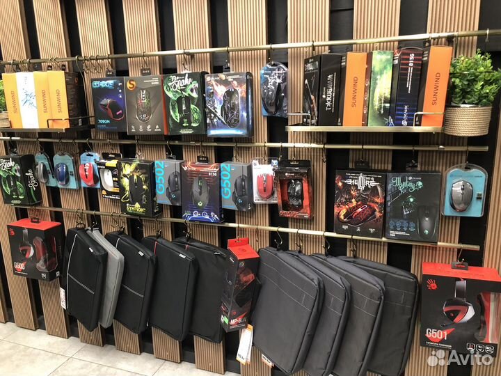 15.6 Lenovo Intel i5-10th/8gb/256SSD/500HDD