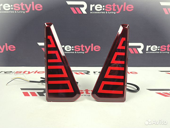 Фонари в задний бампер Toyota Esquire 80 Led