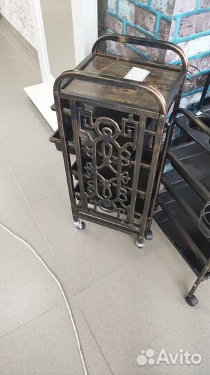 Тележка парикмахерская