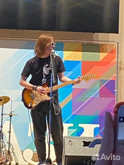 Обучение игре на гитаре / укулеле / бас гитаре