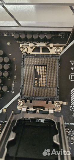 Материнская плата