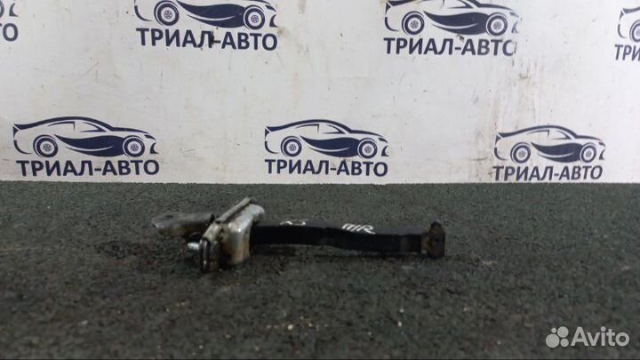 Ограничитель двери Kia Sorento XM передний правый
