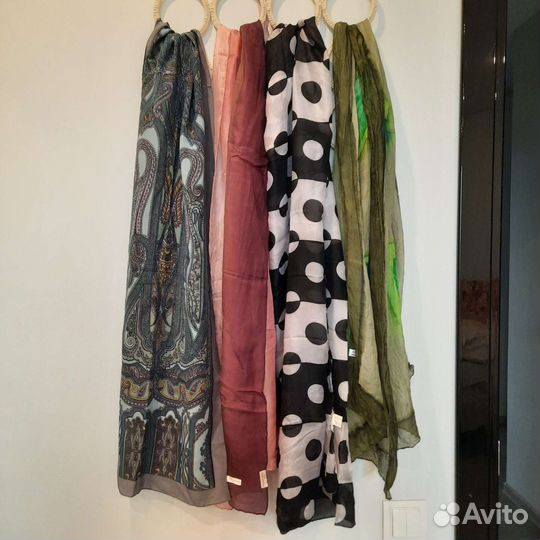 Платки и шарфы шёлковые. Б/У