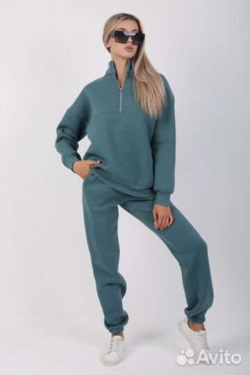 Спортивный костюм женский новый