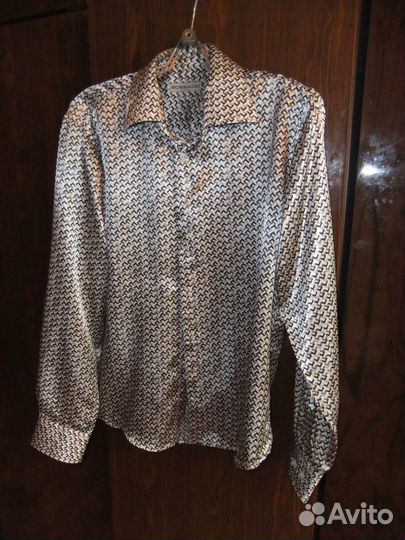 Оригинальная приталенная рубашка размер М