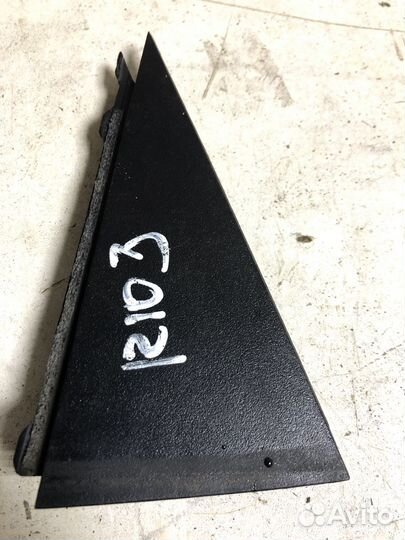 Задняя правая накладка двери KIA RIO 3