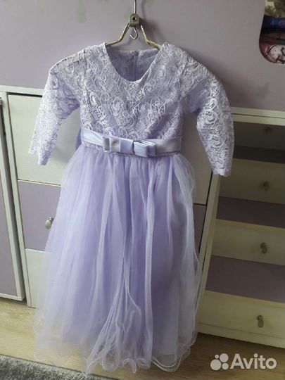 Платье праздничное