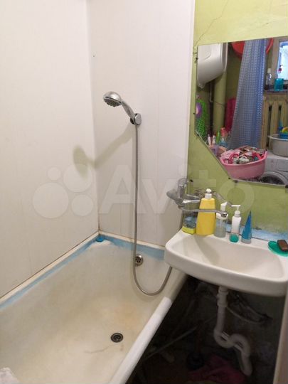 Комната 14 м² в 3-к., 2/4 эт.