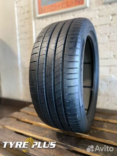 Pirelli P Zero PZ4 275/40 R21 107Y