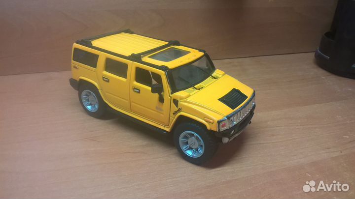 Коллекционные модели автомобилей: Hummer, audi