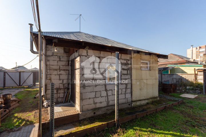 Дом 99 м² на участке 4 сот.