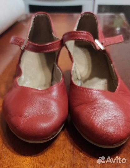 Туфли для народного танца