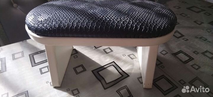 Подставка под руки для маникюра