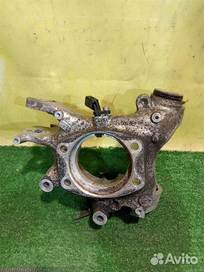 Кулак поворотный задний левый Audi A8 4H (D4) 2009