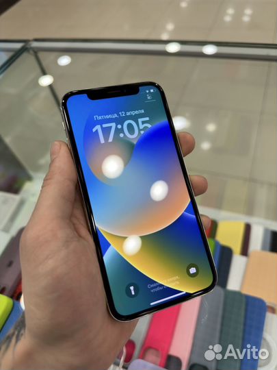 iPhone X, 64 ГБ