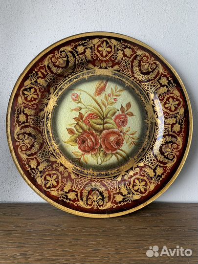 Декоративная тарелка декупаж под стеклом
