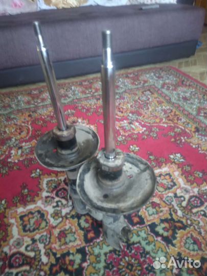 Стойки пеиедние алион zzt 245,22 шток