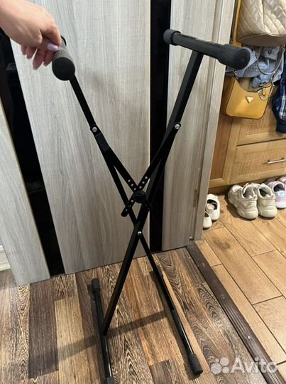 Стойка под синтезатор