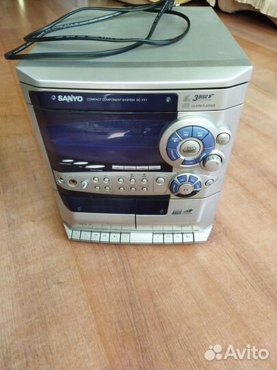 Музыкальный центр