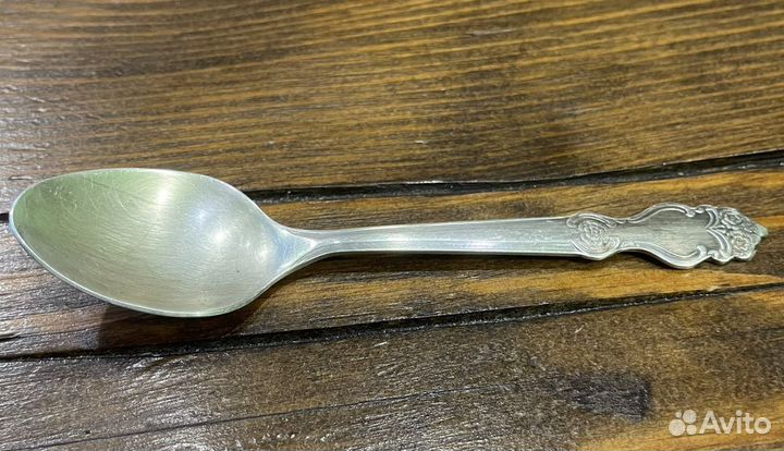 Серебряная чайная ложка