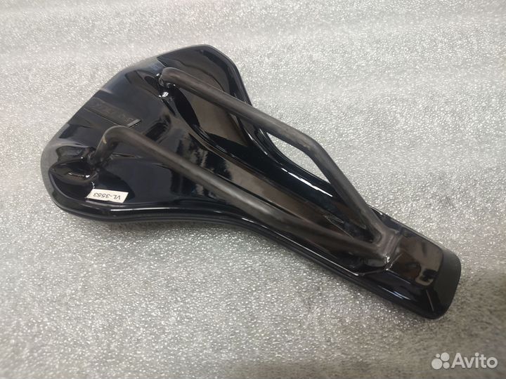 Седло Syncross Tofino carbon