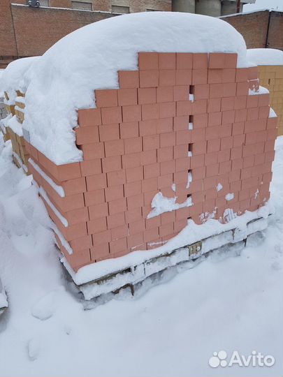 Силикатный,цокольный,полнотелый, красный кирпич