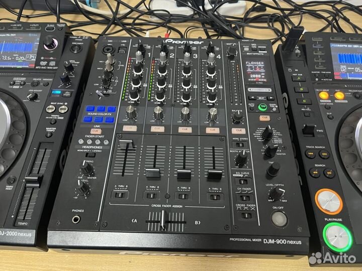 Микшерный пульт dj