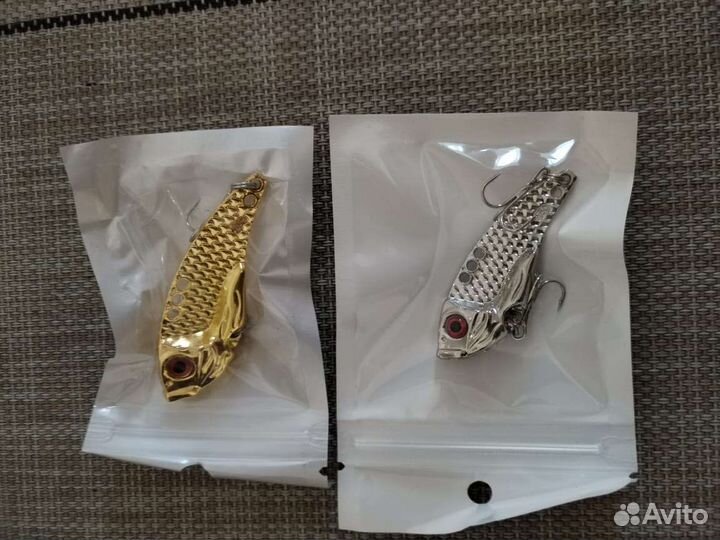 Приманки для рыбы,воблер,цыкады, утка