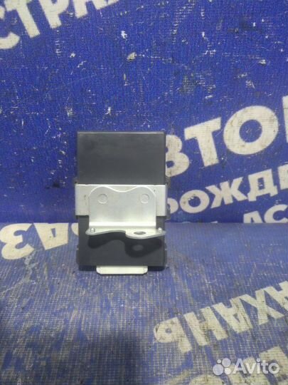 Блок электронный Toyota Matrix кроссовер 2AZ-FE