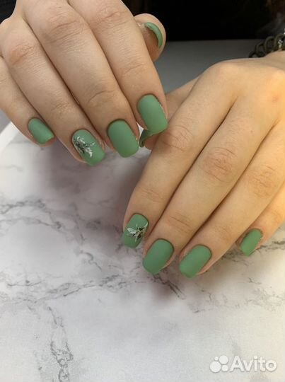 Маникюр, педикюр