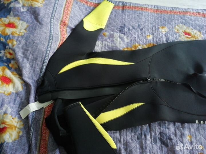 Гидрокостюм