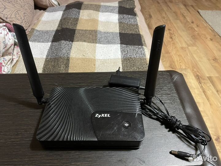 Роутер zyxel keenetic Giga III