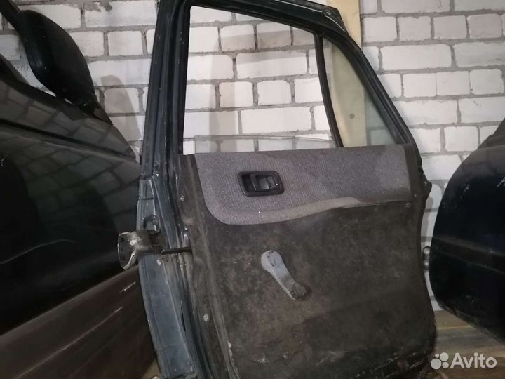 Дверь задняя правая nissan sunny 14